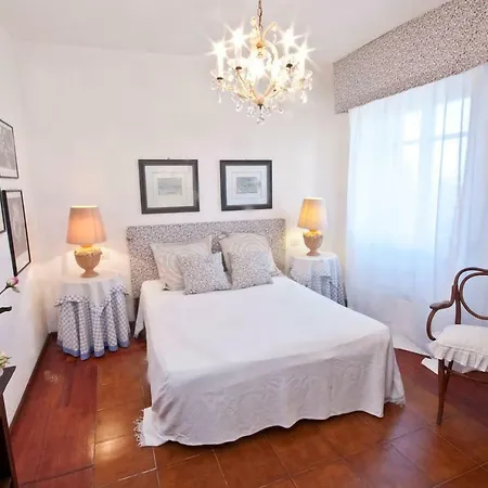 Attico In Centro Con Vista Della Torre - Cozy Penthouse Facing To The Tower * Οριστάνο