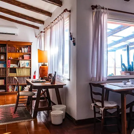 Apartamento Attico In Centro Con Vista Della Torre - Cozy Penthouse Facing To The Tower Oristano