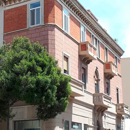 Attico In Centro Con Vista Della Torre - Cozy Penthouse Facing To The Tower * Oristano